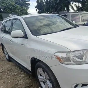 Toyota Highlander 2009 White