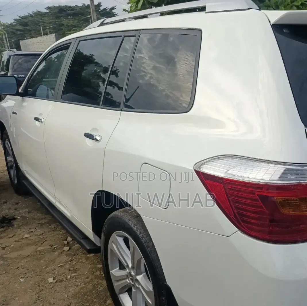 Toyota Highlander 2009 White