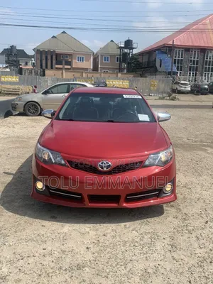 Toyota Camry 2014 Red