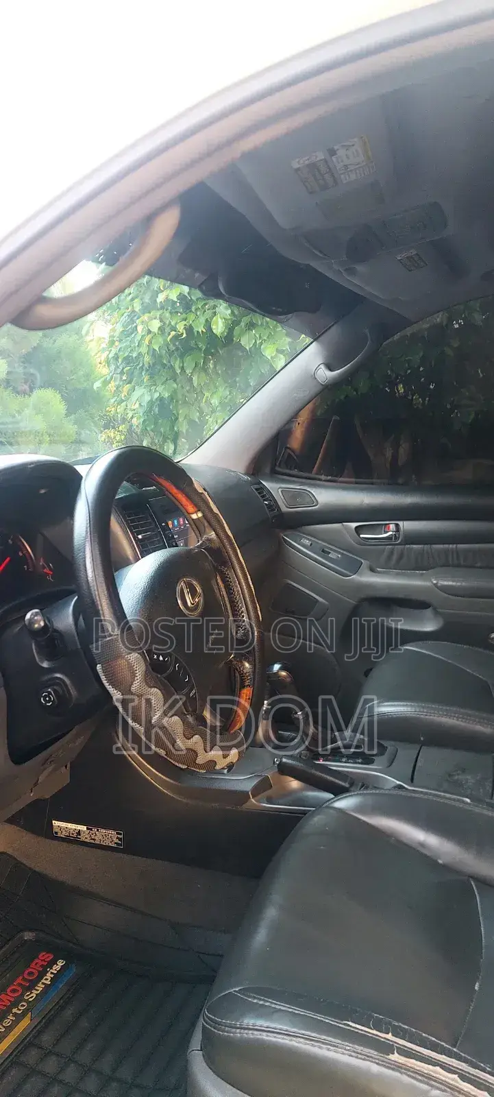 Lexus GX 470 2004 White
