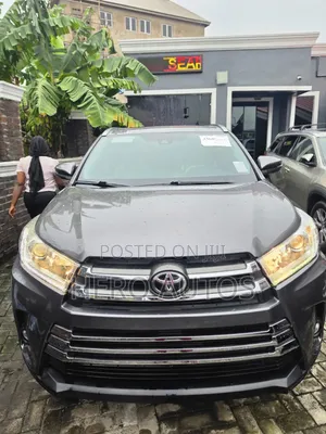 Toyota Highlander Limited Platinum 4x4 V6 (3.5L 6cyl 8A) 2018 Gray