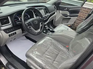 Toyota Highlander Limited Platinum 4x4 V6 (3.5L 6cyl 8A) 2018 Gray
