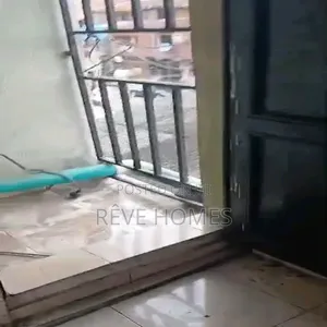 Studio Apartment in Adekunle for rent