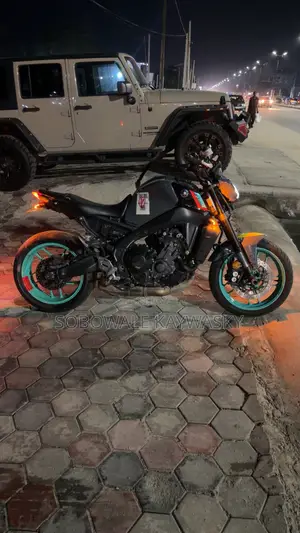 Yamaha MT-09 2023 Beige