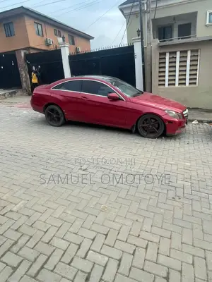 Mercedes-Benz E350 2010 Red