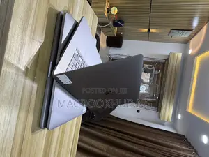Laptop Apple MacBook Pro 2019 32GB Intel Core i9 SSHD (Hybrid) 1T