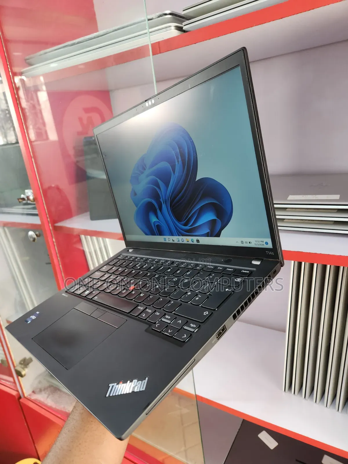 Laptop Lenovo ThinkPad T14s G4 16GB Intel Core i5 SSD 512GB
