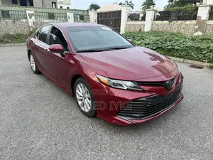 Toyota Camry 2019 Red