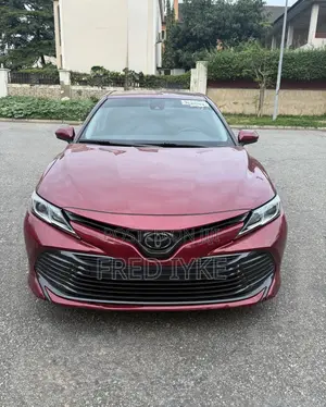 Toyota Camry 2019 Red