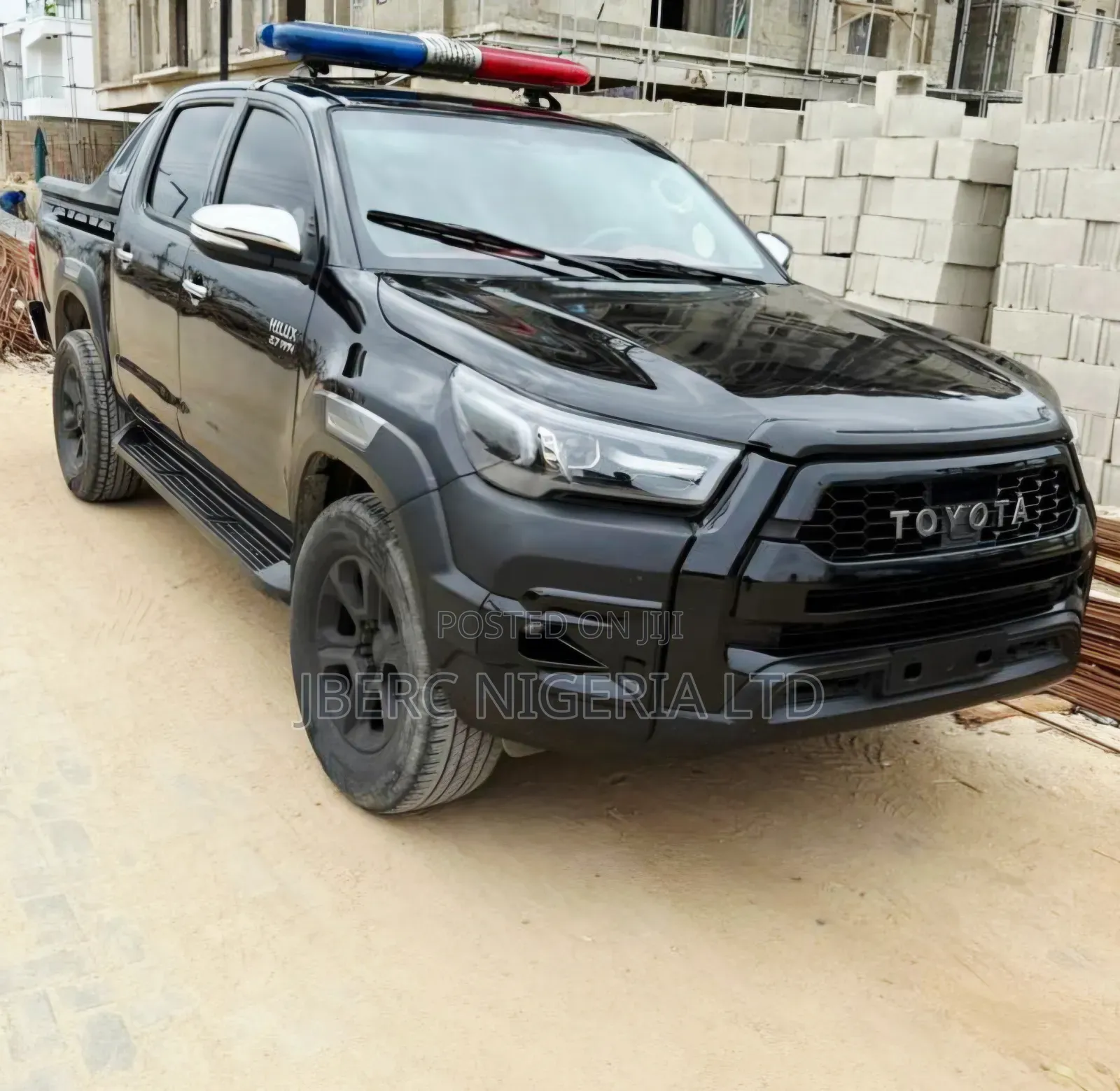 Toyota Hilux 2015 Black