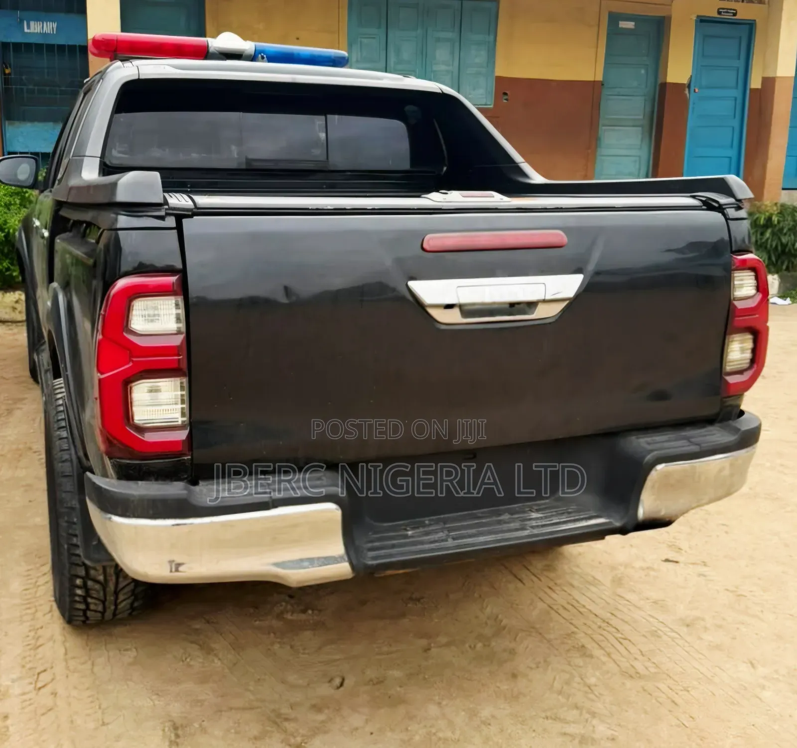 Toyota Hilux 2015 Black
