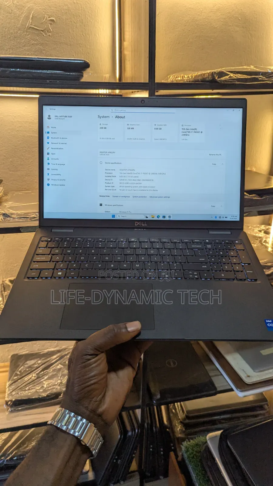 Laptop Dell Latitude 3520 8GB Intel Core i7 SSD 256GB