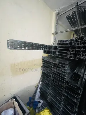 Industrial Iron Trunkin Pipe for Cable Assembling (Cable Train)