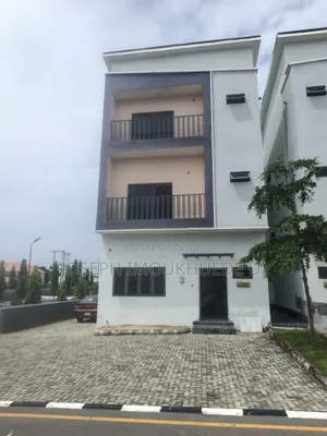 4bdrm Duplex in Dme, Zone B for rent