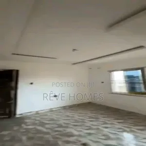 Mini Flat in Fadeyi for rent