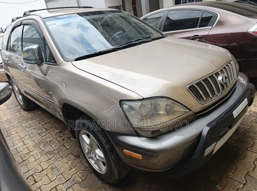 Lexus RX 2002 Gold