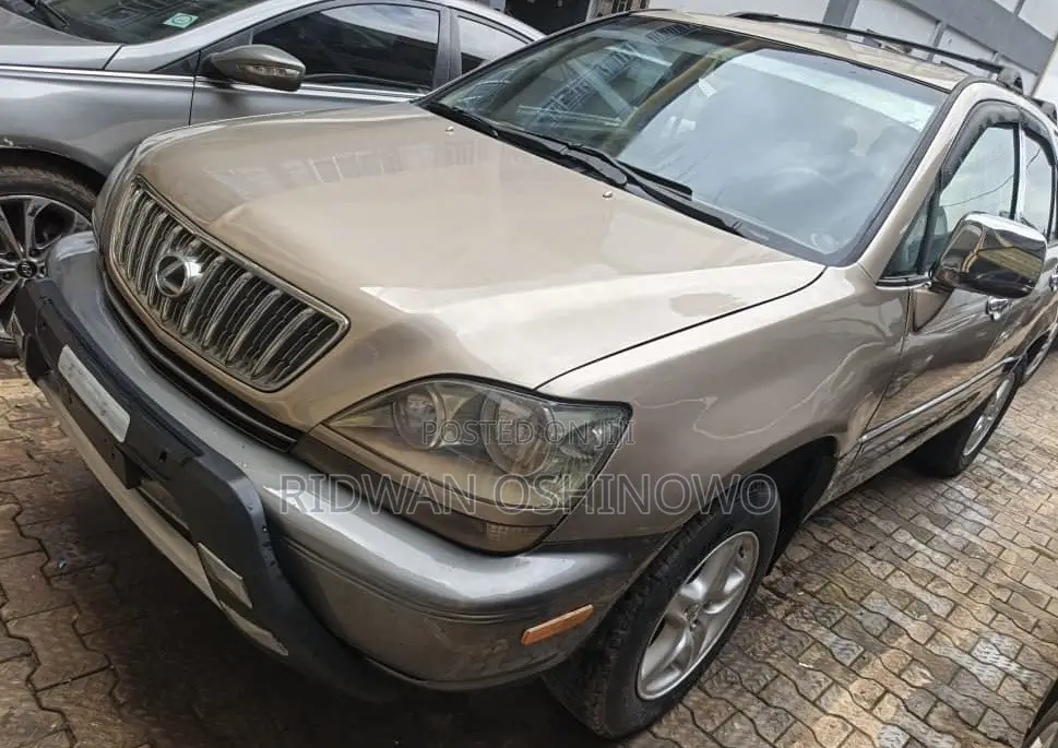 Lexus RX 2002 Gold