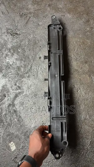 Radiator Plastic Corolla 2014/2015