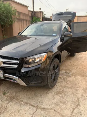 Mercedes-Benz GLC-Class 2017 Black