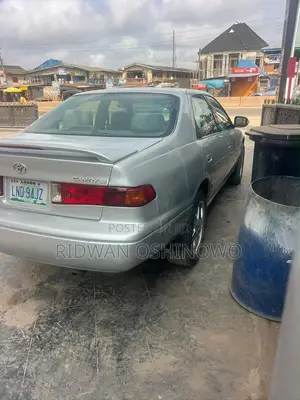 Toyota Camry 2001 Silver