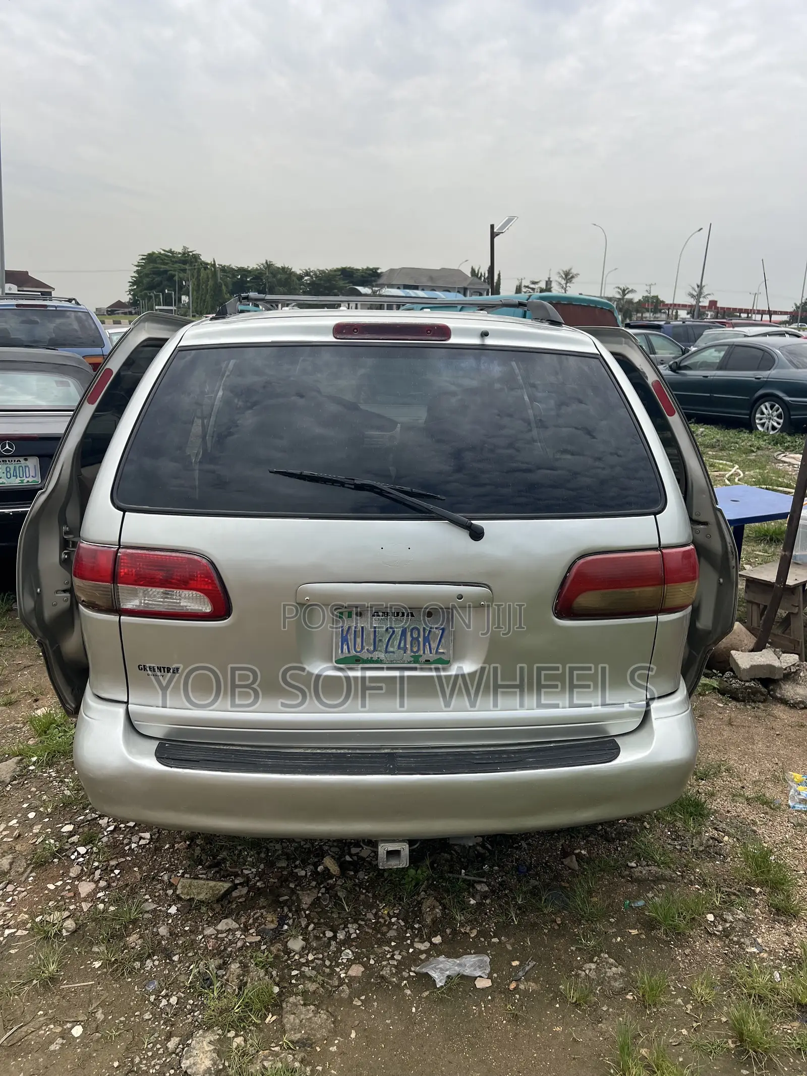 Toyota Sienna XLE 2002 Silver