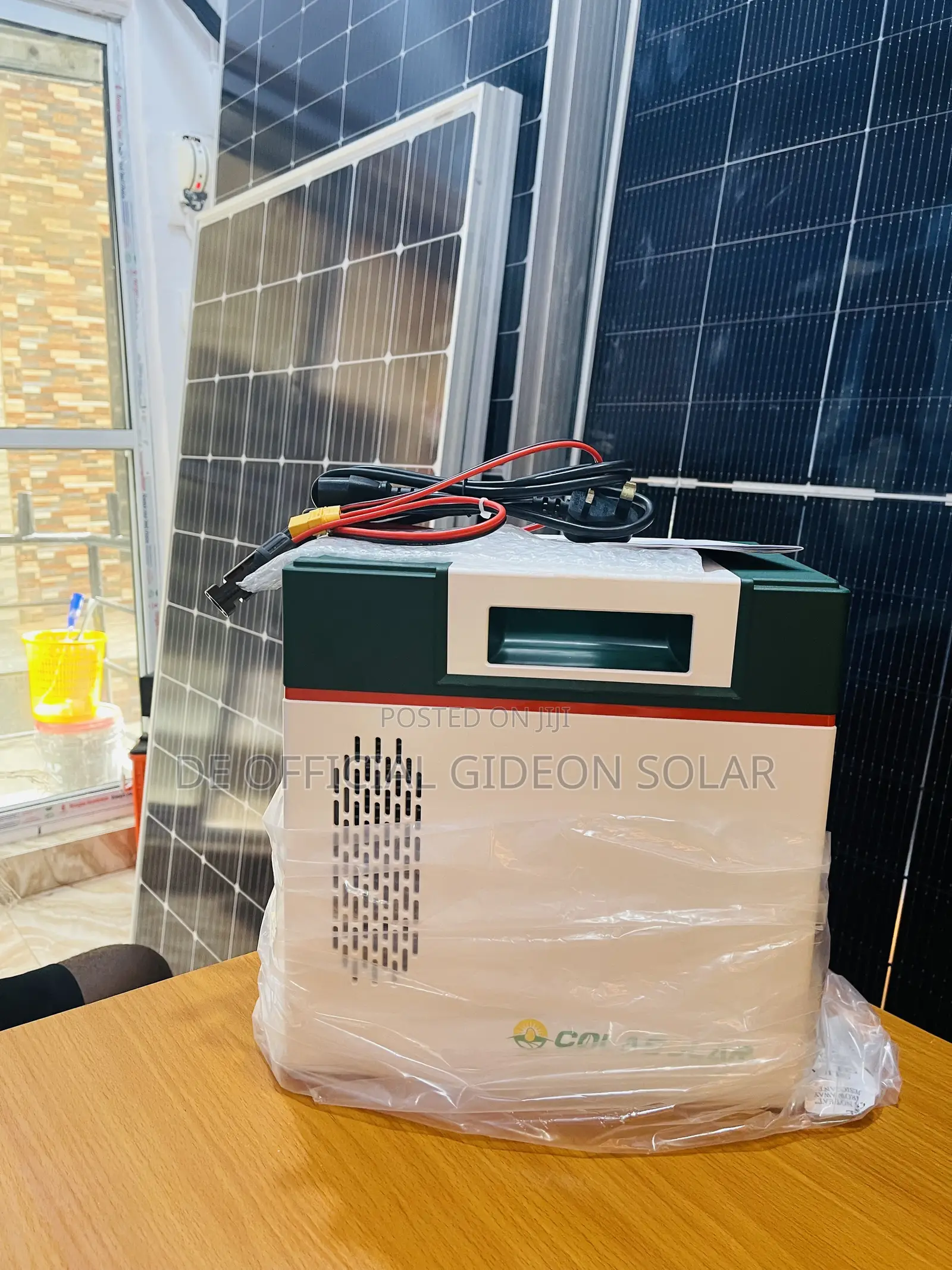 COLA 2000 Solar Generator
