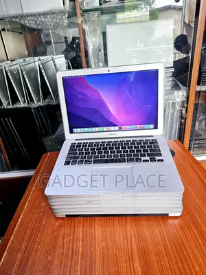 Laptop Apple MacBook Air 2017 8GB Intel Core i5 SSD 256GB