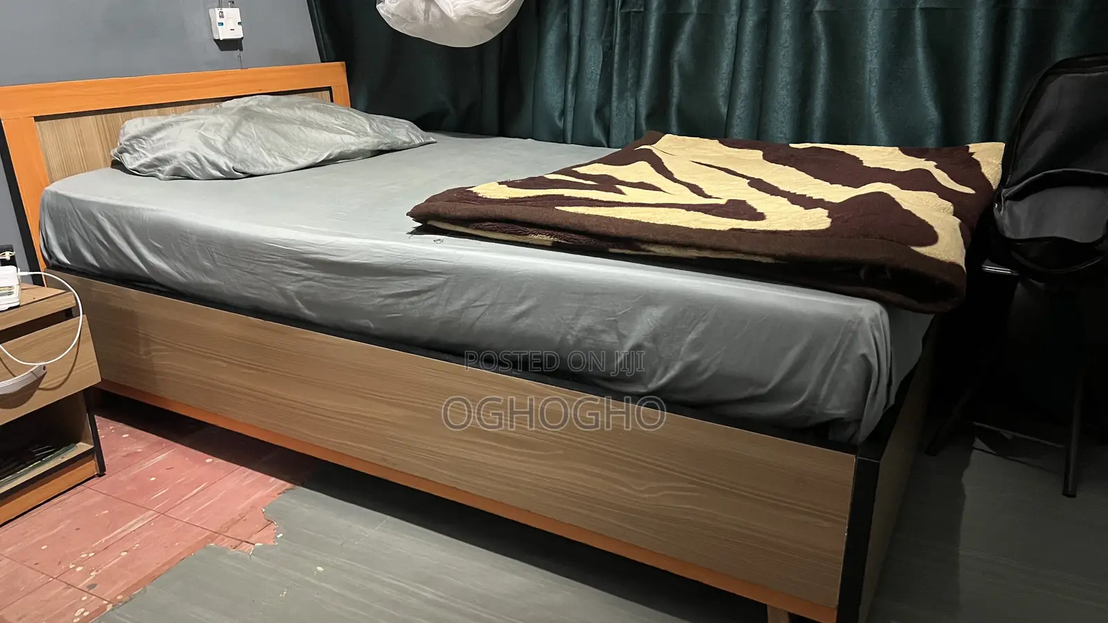 Potable Size Bedframe