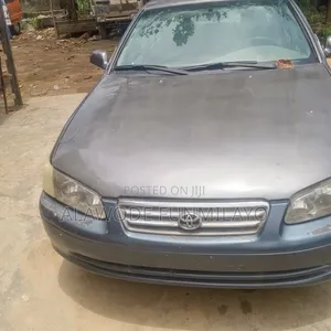 Toyota Camry CE 4dr Sedan (2.2L 4cyl 5M) 2001 Brown
