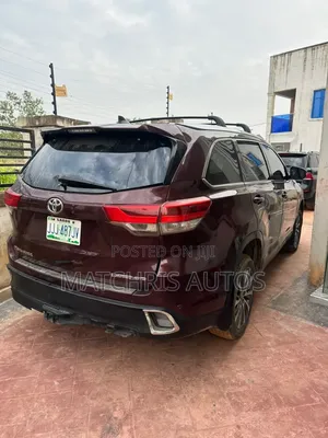 Toyota Highlander Limited Platinum 4dr SUV AWD (3.5L 6cyl 6A) 2015 Red