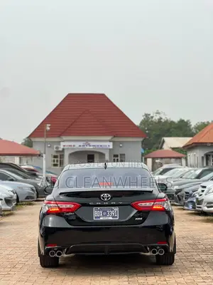 Toyota Camry XSE V6 (3.5L V6 8A) 2019 Black