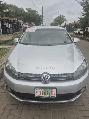 Volkswagen Golf 2.5 5 Door 2010 Gray