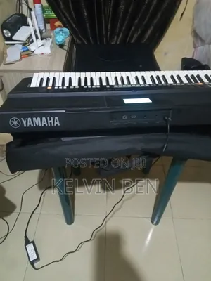 Yamaha PSR S650