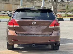Toyota Venza LE 2011 Brown
