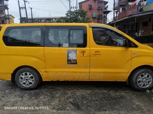 Hyundai Starex 2019 Yellow