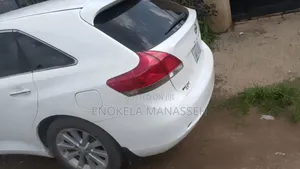 Toyota Venza Limited 2010 White