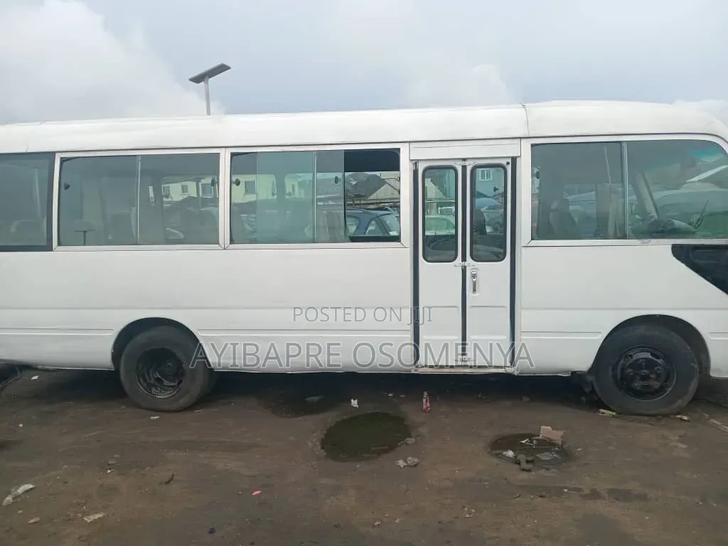 Toyota Coaster 2000 White