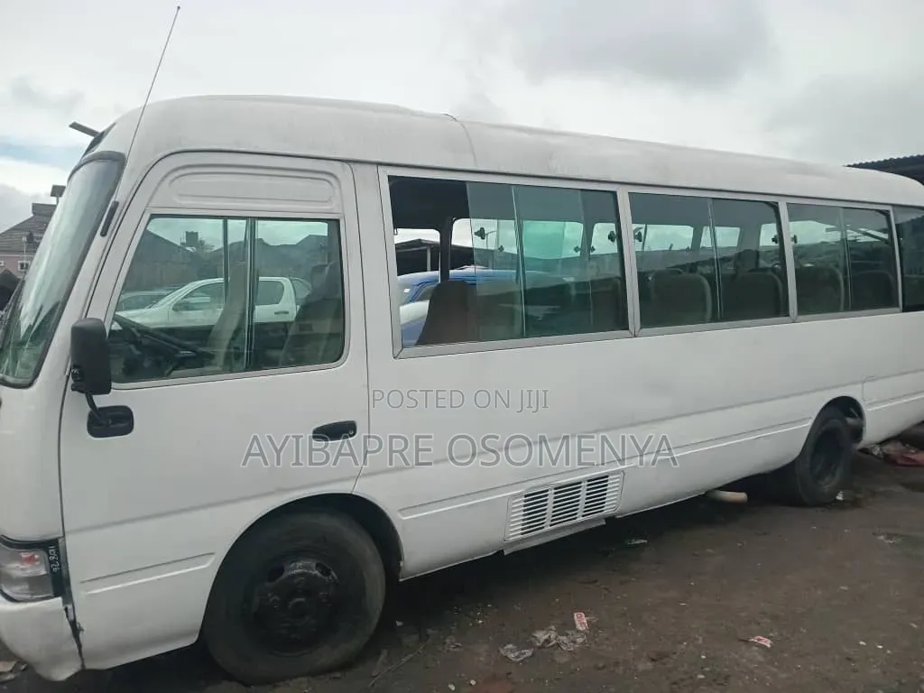 Toyota Coaster 2000 White
