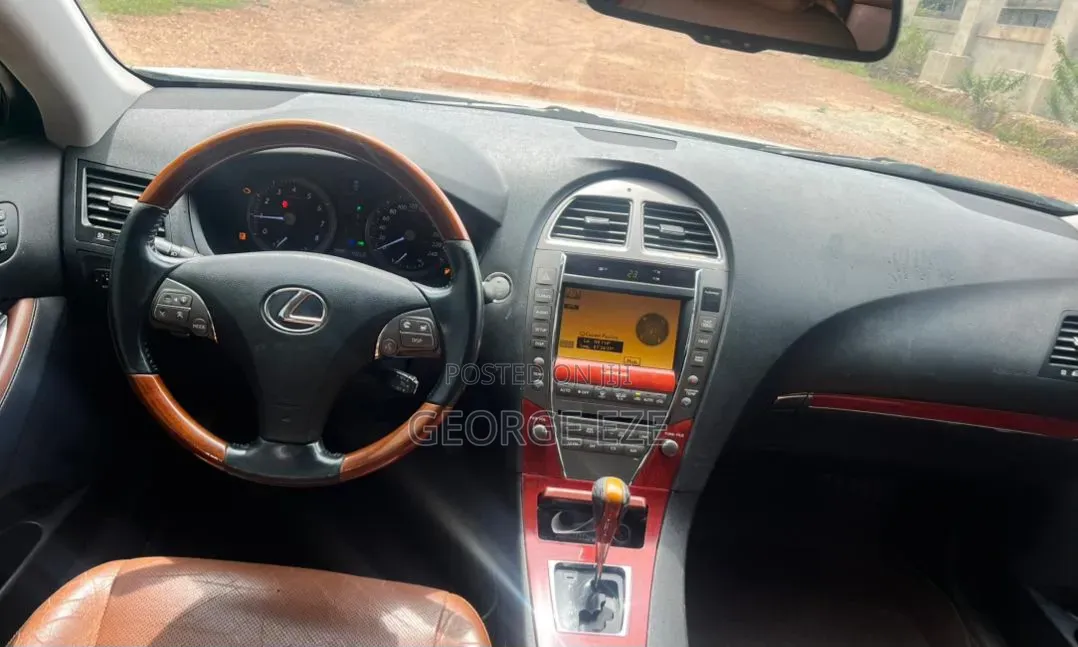 Lexus ES 2012 White