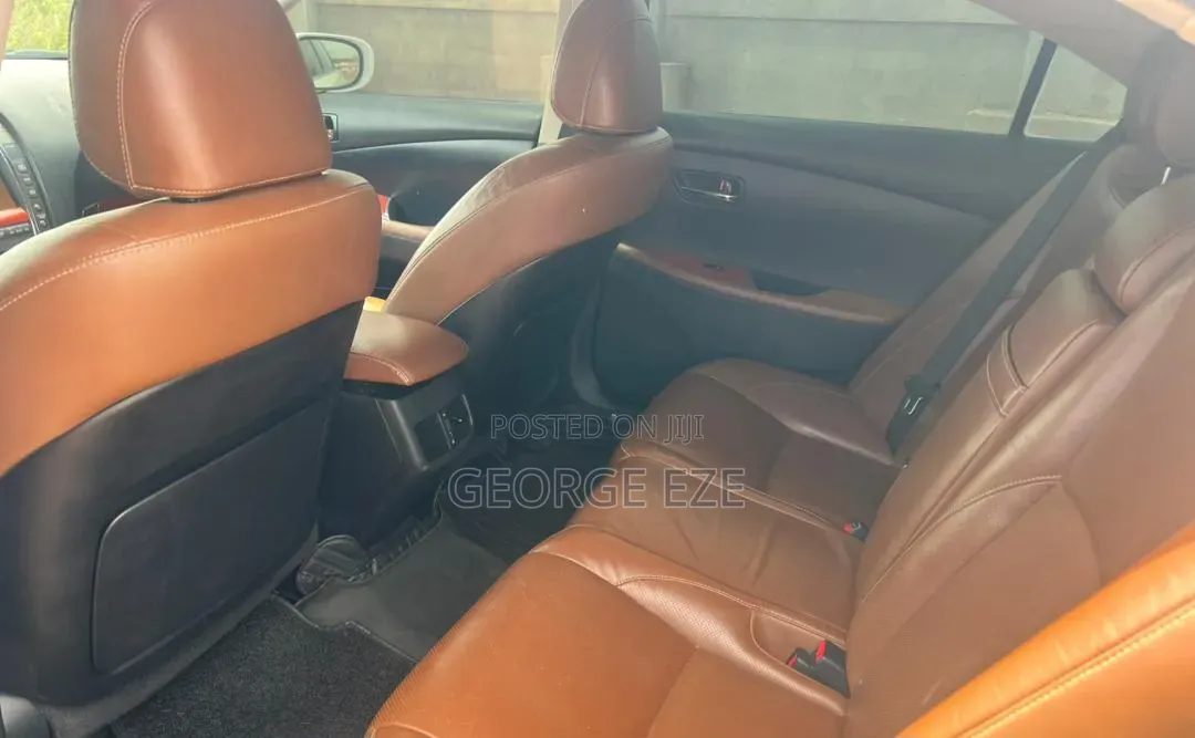 Lexus ES 2012 White