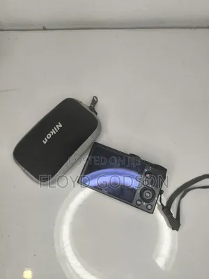 Nikon COOLPIX P300 Digital Camera With Case and Strap