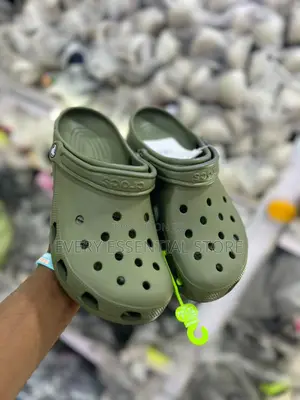 Breathable Lightweight Crocs Clogs for Everyday Comfort| Size 39-45