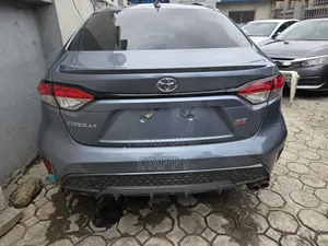 Toyota Corolla SE 2021