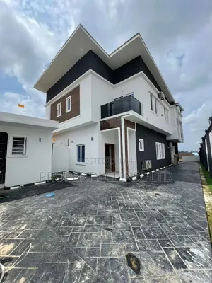 3bdrm Apartment in GRA Phase 1 for sale