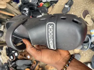 Crocs for Ajah&Chevron Size 40–45+Pay on Delivery Lagos +Fast Delivery