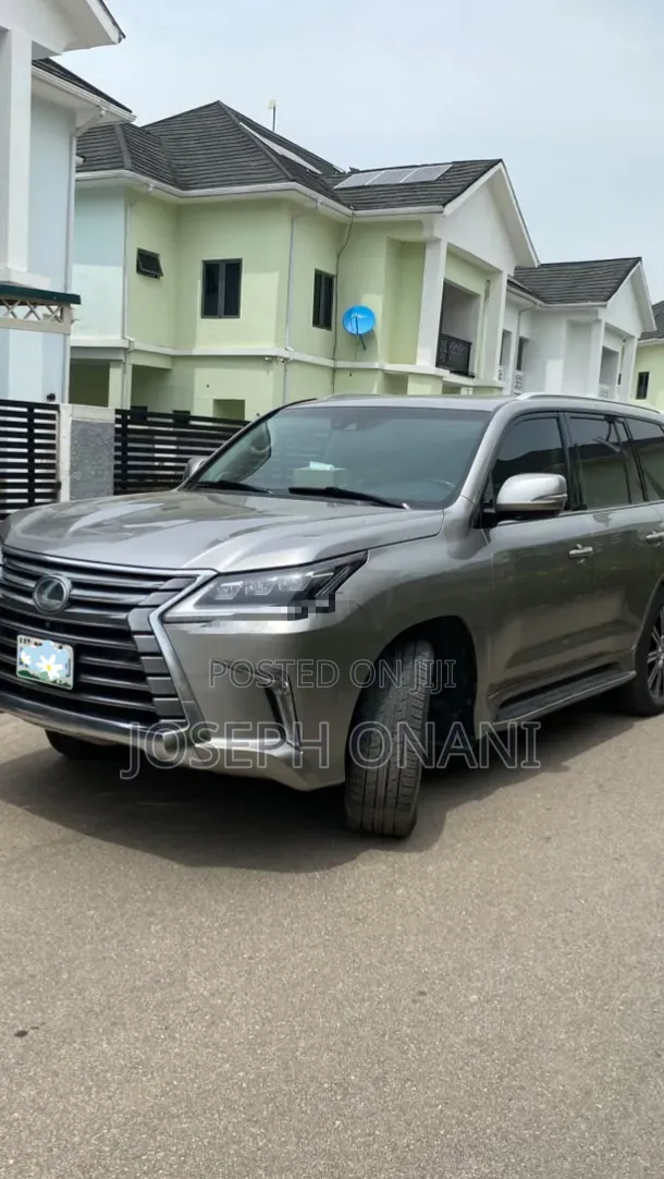 Lexus LX 570 (5 seats) AWD 2018 Gold