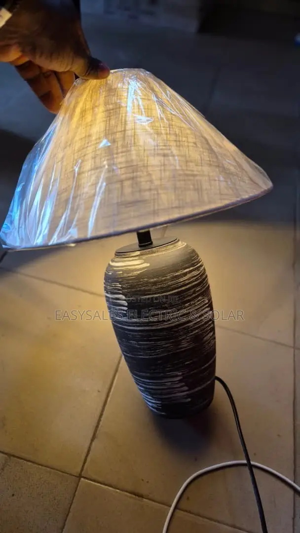 Japanese-Style Ceramic Table Lamp