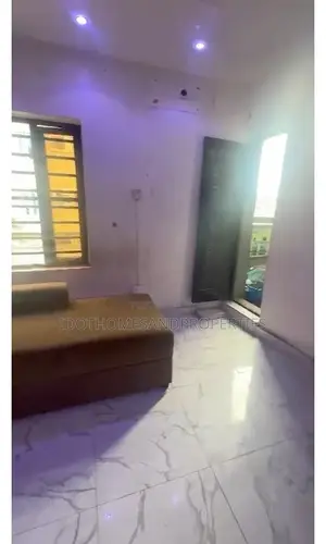 Mini Flat in Yaba for rent