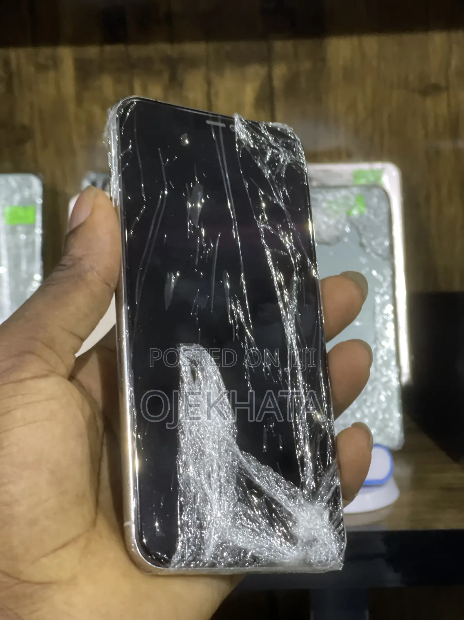Apple iPhone 11 64 GB White