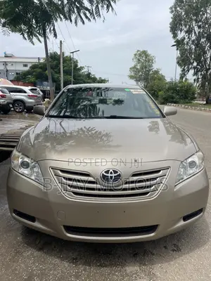 Toyota Camry 2.4 LE 2008 Gold